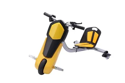 Električni drift tricikl